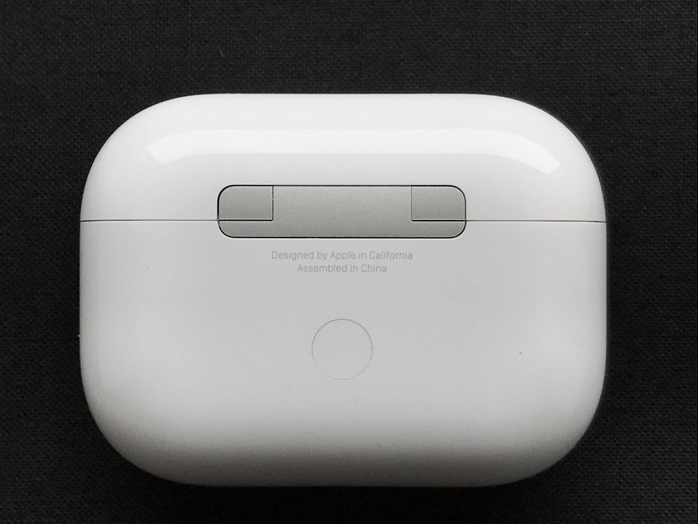 Кейс airpods Pro 2 Original Model А2968 type-S. А2700 lightning Б/У