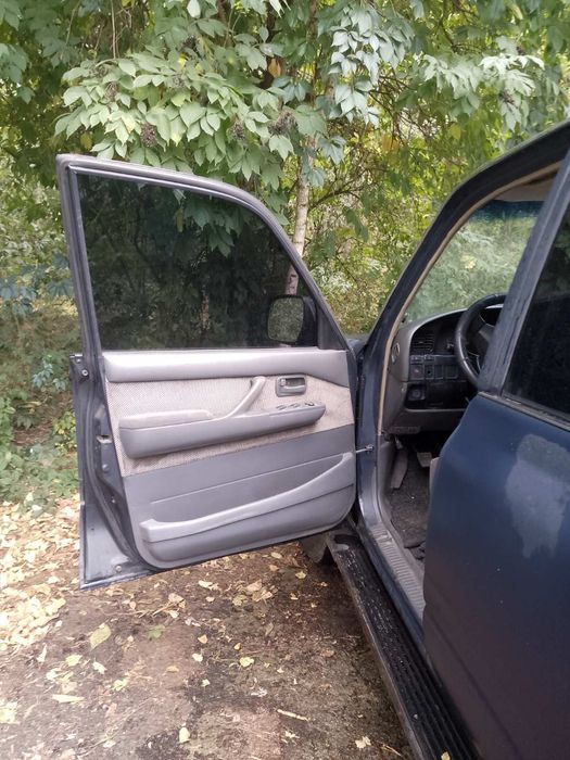 Toyota Land Cruiser 80   рік  1993
