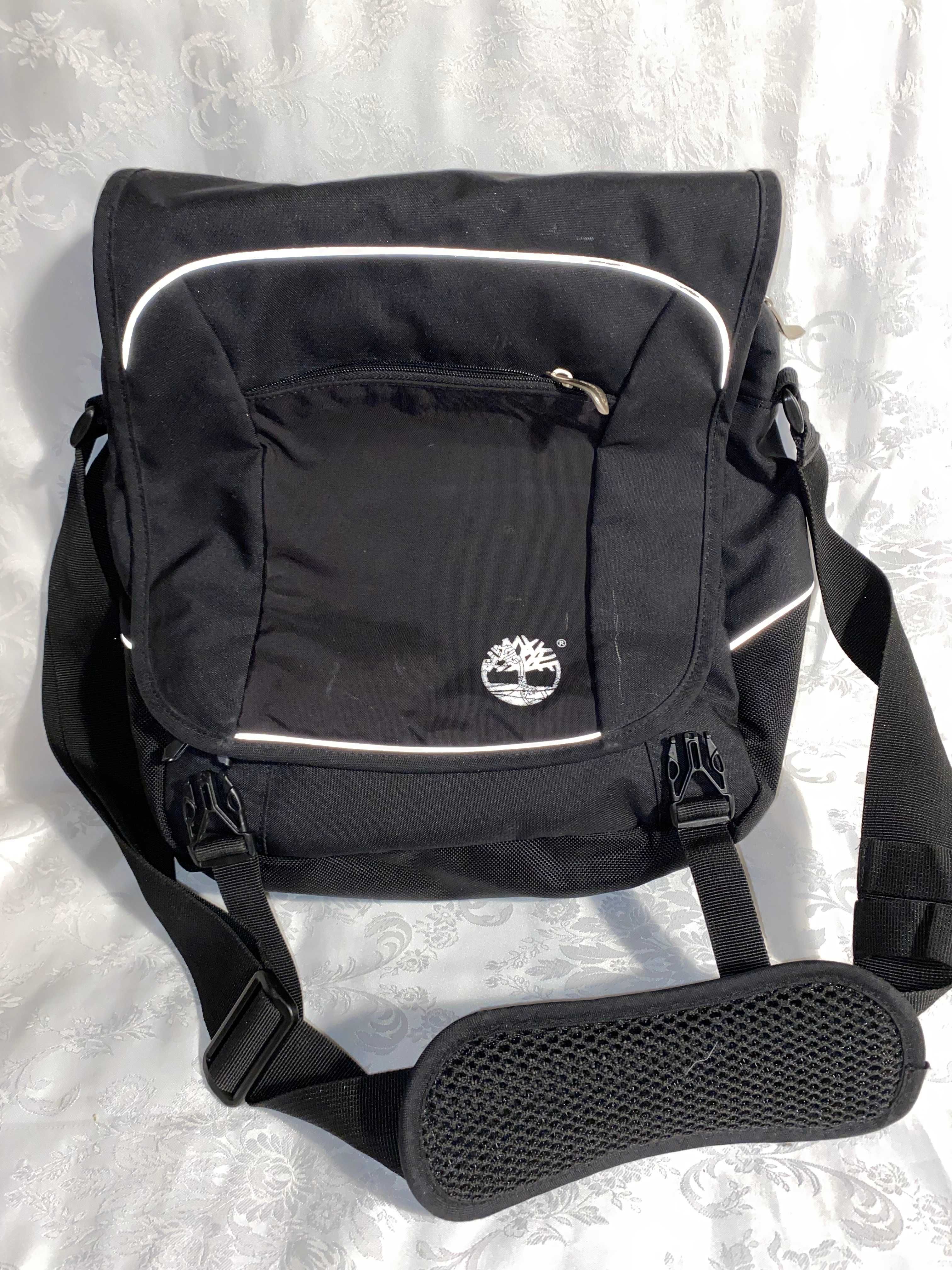 TIMBERLAND Czarna torba   36x30x10cm