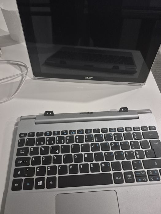 Computador acer (ecrã removível