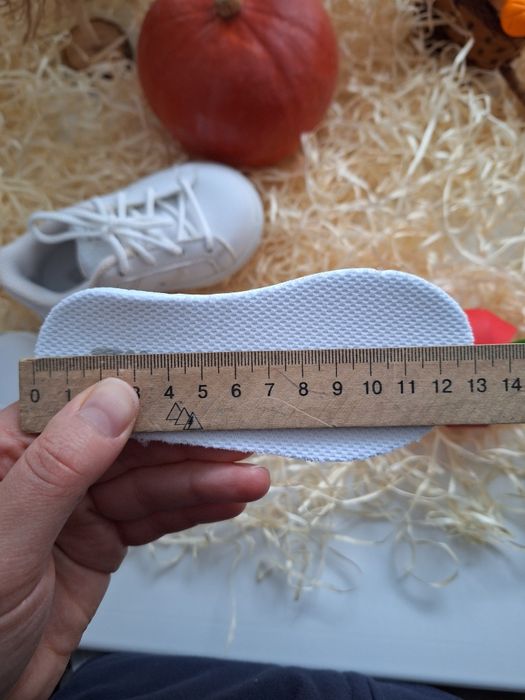 Кросівки білі FILA 20 розмір