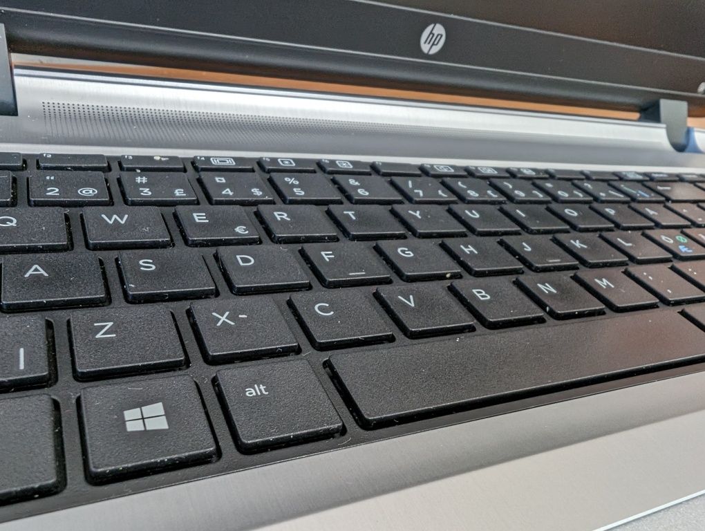 Ноутбук HP ProBook 450 G3/i3-6100U/8/260/HD/бюджетний