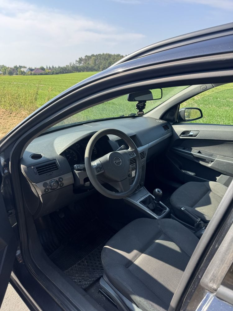Opel Astra H 1.7