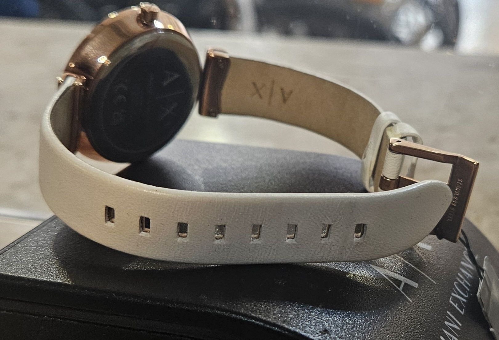 275/22 Zegarek damski Armani Exchange AX5914