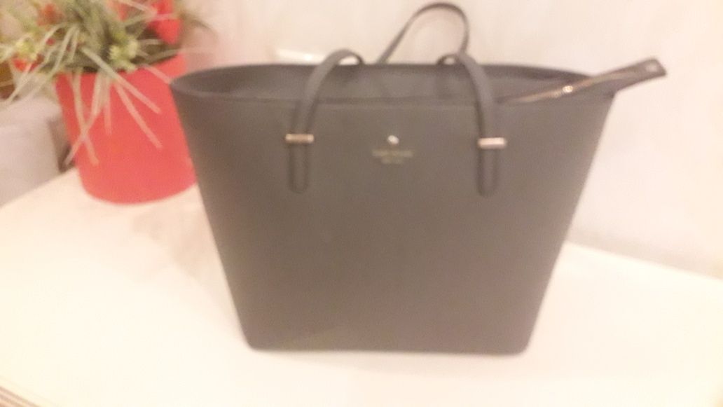 Продам сумку Kate Spade  New York