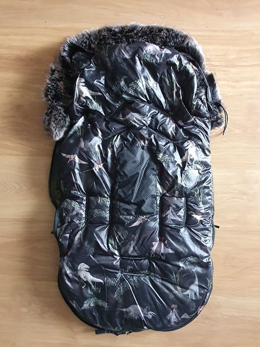 Śpiworek zimowy do wózka + poduszka Makaszka Dino World 0-18