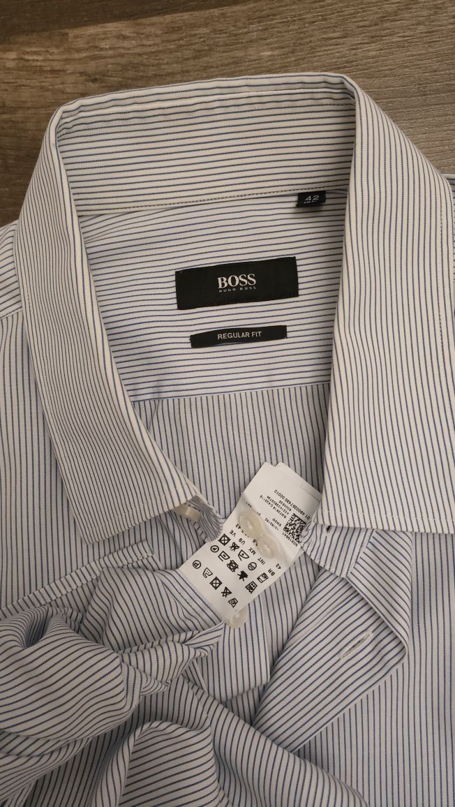świetna koszula HUGO BOSS 42  jak nowa