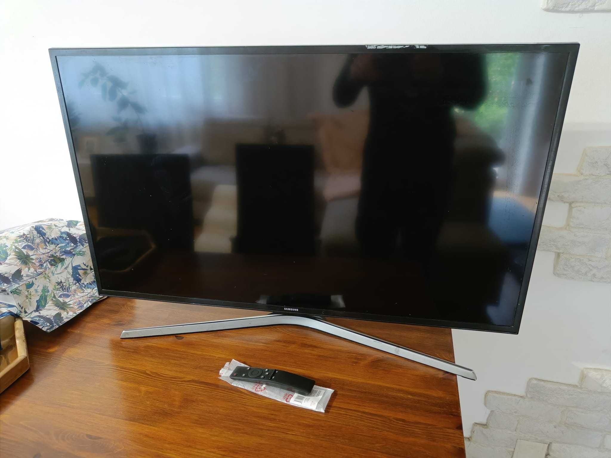 Telewizor Samsung Smart TV UE40MU6179 - SPRAWNY Z WADĄ MATRYCY