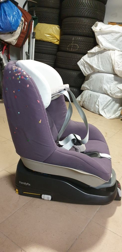 Maxi Cosi fotelik Plus baza do isofix