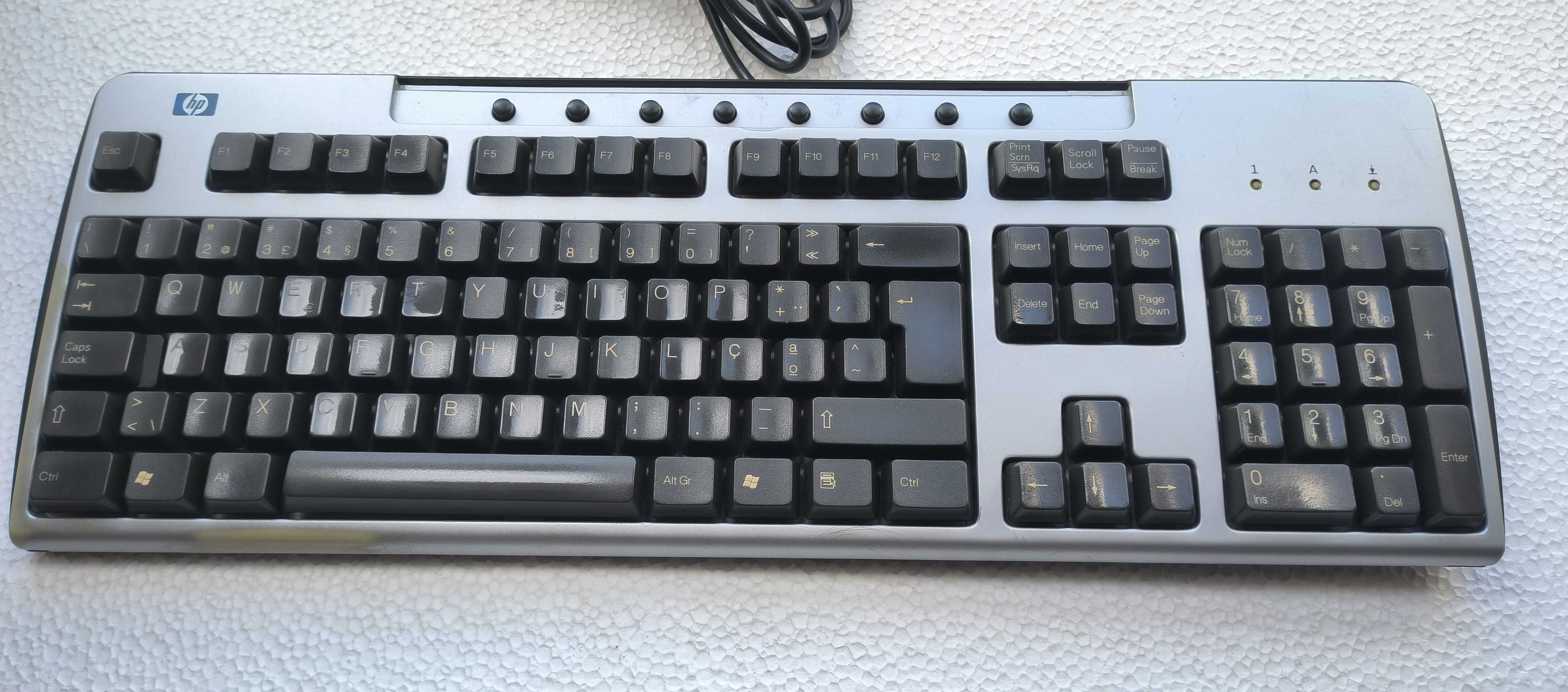 Teclado HP KU-0133: Conforto Ergonômico