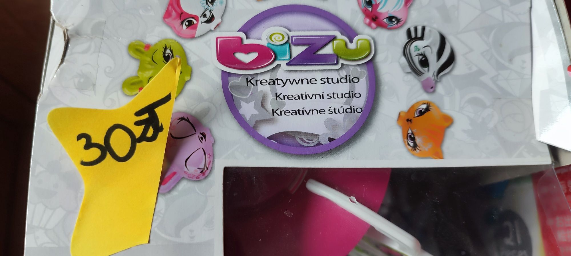 Kreatywne studio do robienia bransoletek Bizu