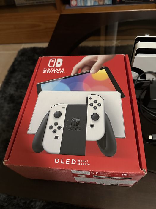 Nintendo Switch Oled - Desbloqueada