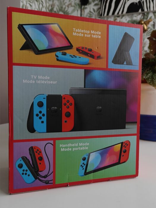 Nintendo Switch OLED – 64GB  + 512GB