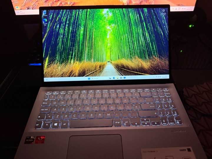 Asus F512D ( com marcas de uso)