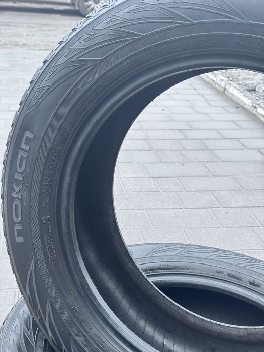 Шини 235/60/r18 зима Nokian 2021 року пара
