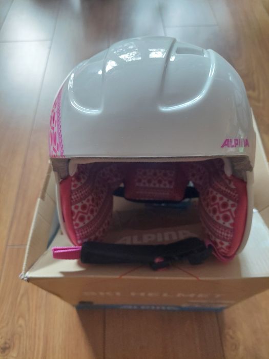 Narty Nordica buty i  kask Alpina