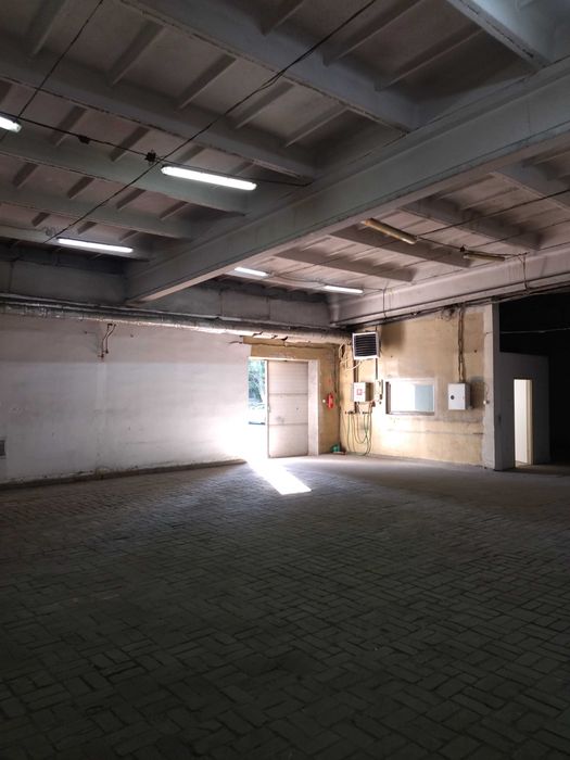 Magazyn/Powierzchnia Magazynowa 140 m2 PODOLANY