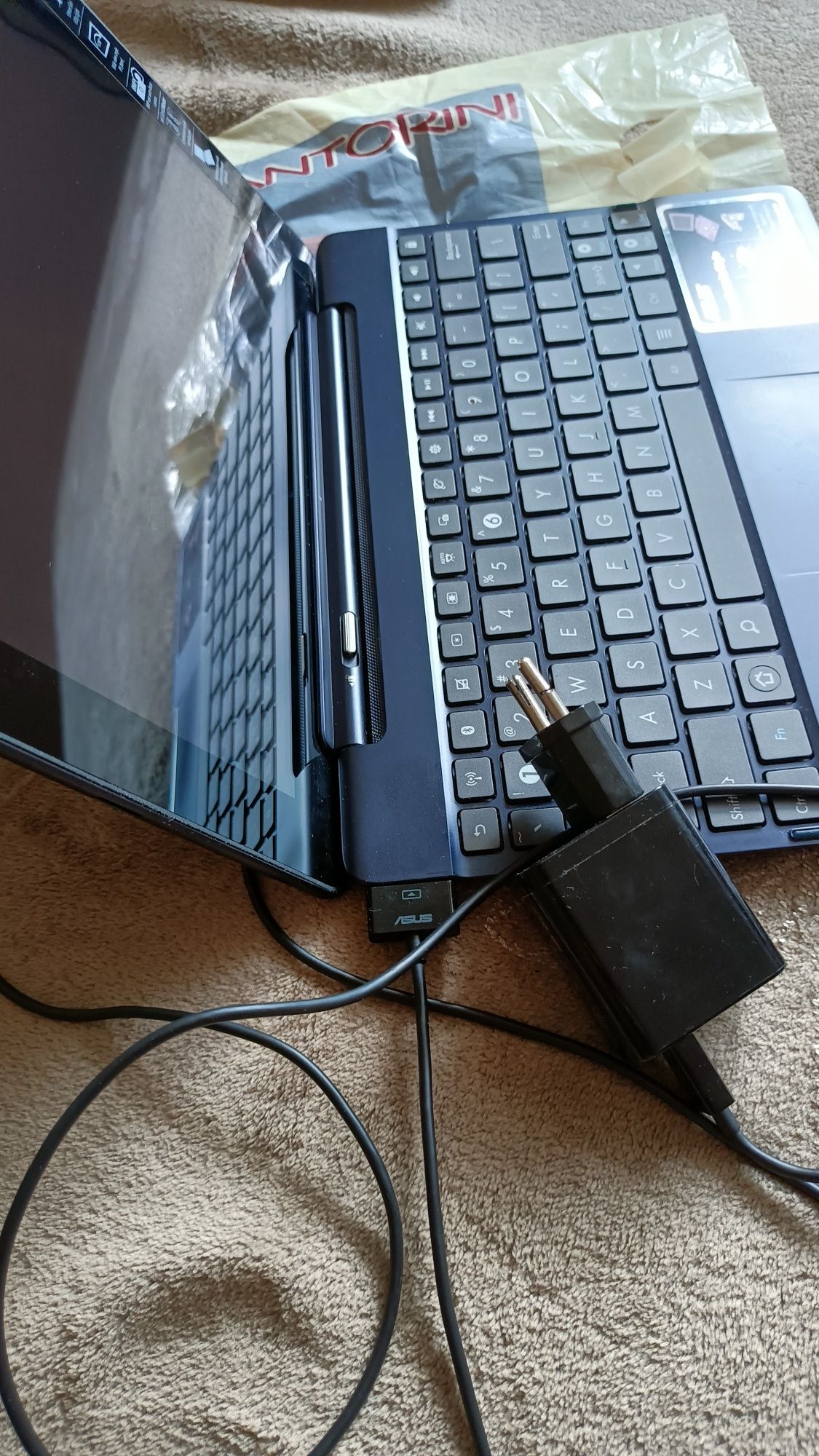 Tablet Asus mały