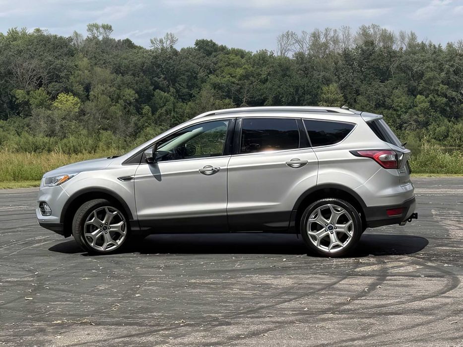 Ford Escape Titanium      2018