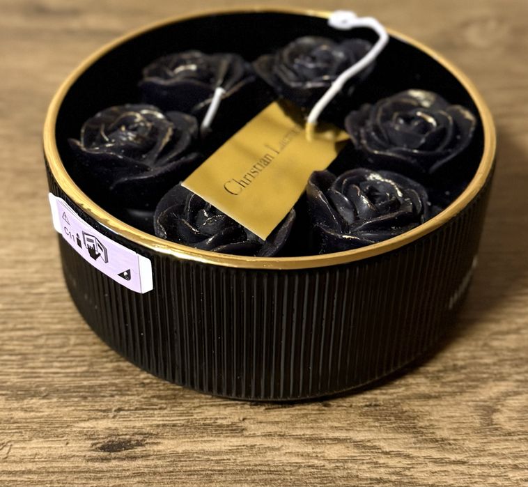 Оригінал!Нова декоративна преміум свічка Rose Christian Lacroix,221 гр