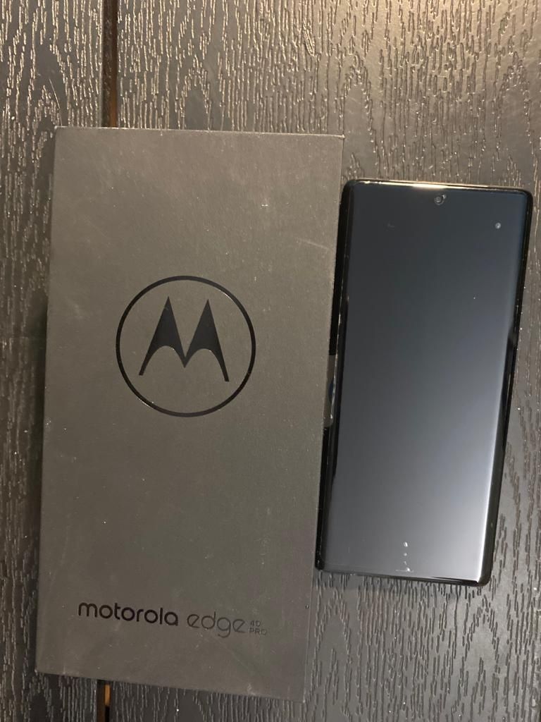 Motorola Edge 40 Pro /Stan idealny