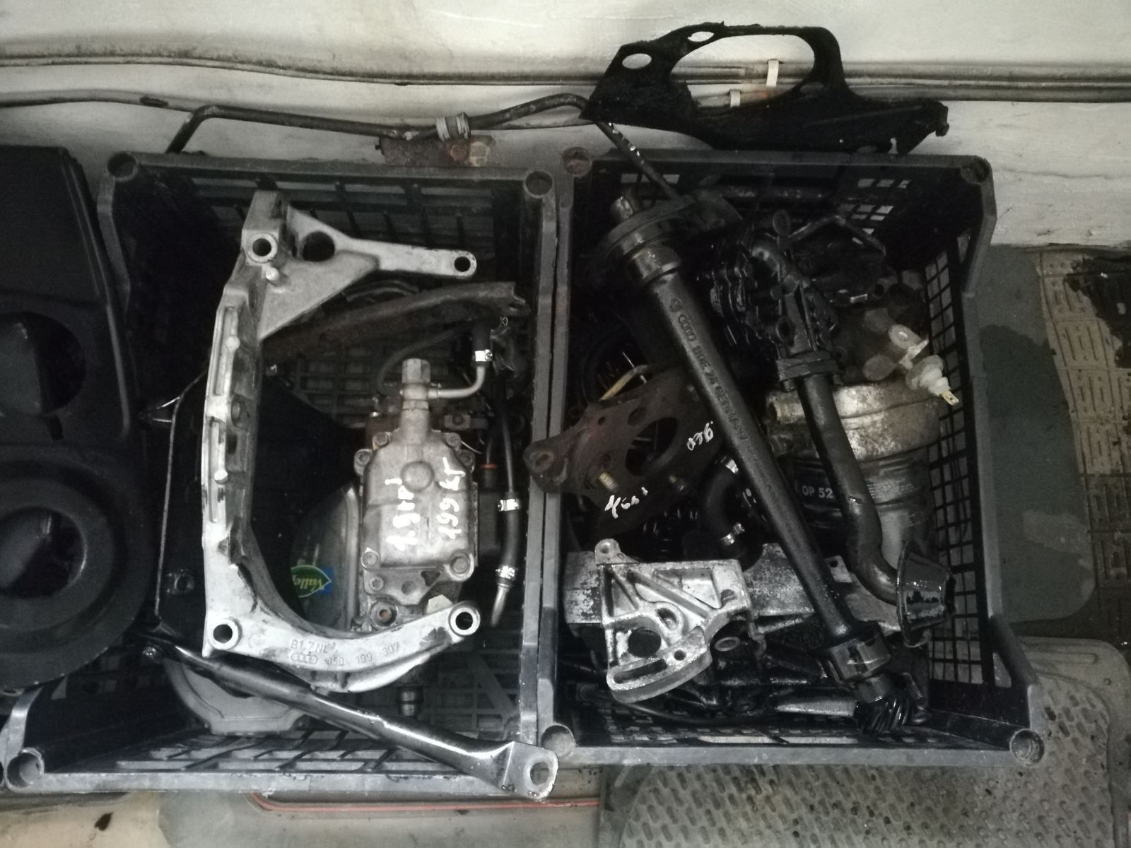 Двигун по запчастинам 1.9tdi AHU 66kw. Блок,блок двигуна. Passat b5,a4