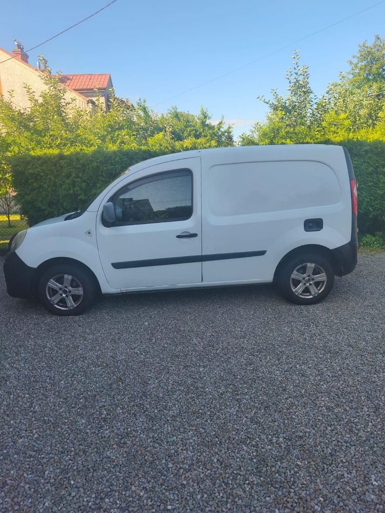 Samochod Renault Kangoo