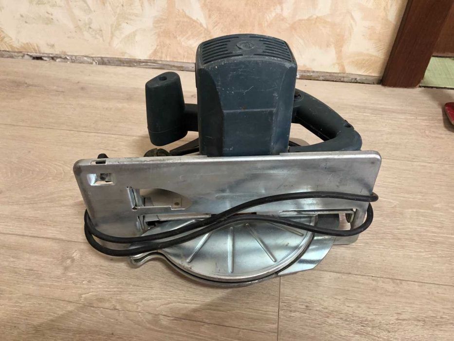Циркулярная пила (дисковая), б/у, робочая