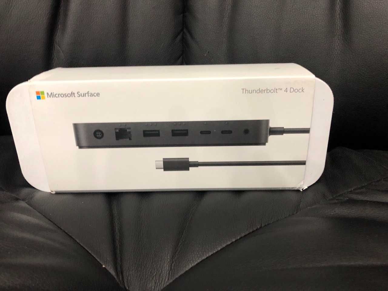 НОВИНКА! Док-станція Microsoft Surface Thunderbolt™ 4 Dock