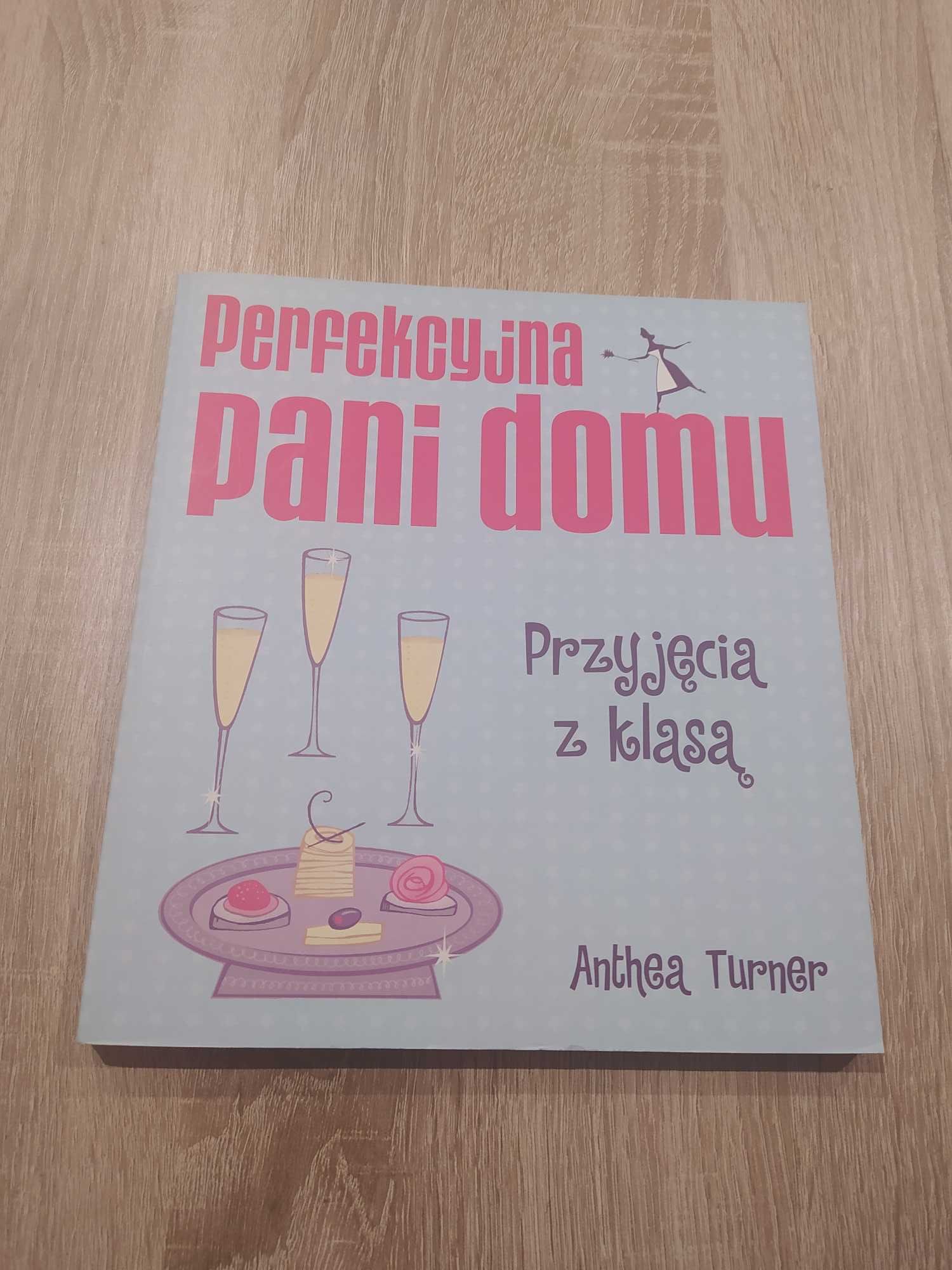 Perfekcyjna pani domu, Perfekcyjne święta - Anthea Turner