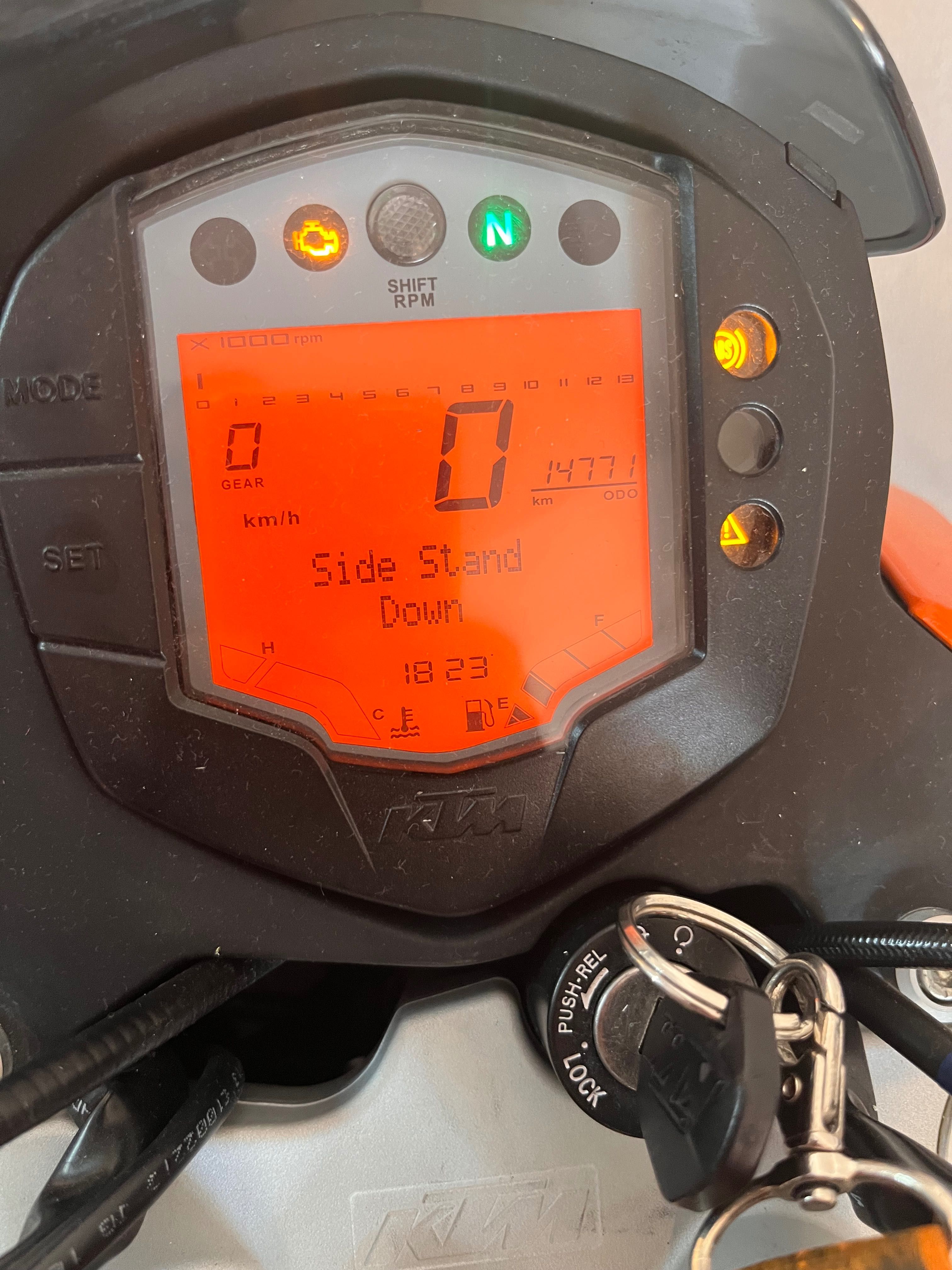 Mota ktm duke 125