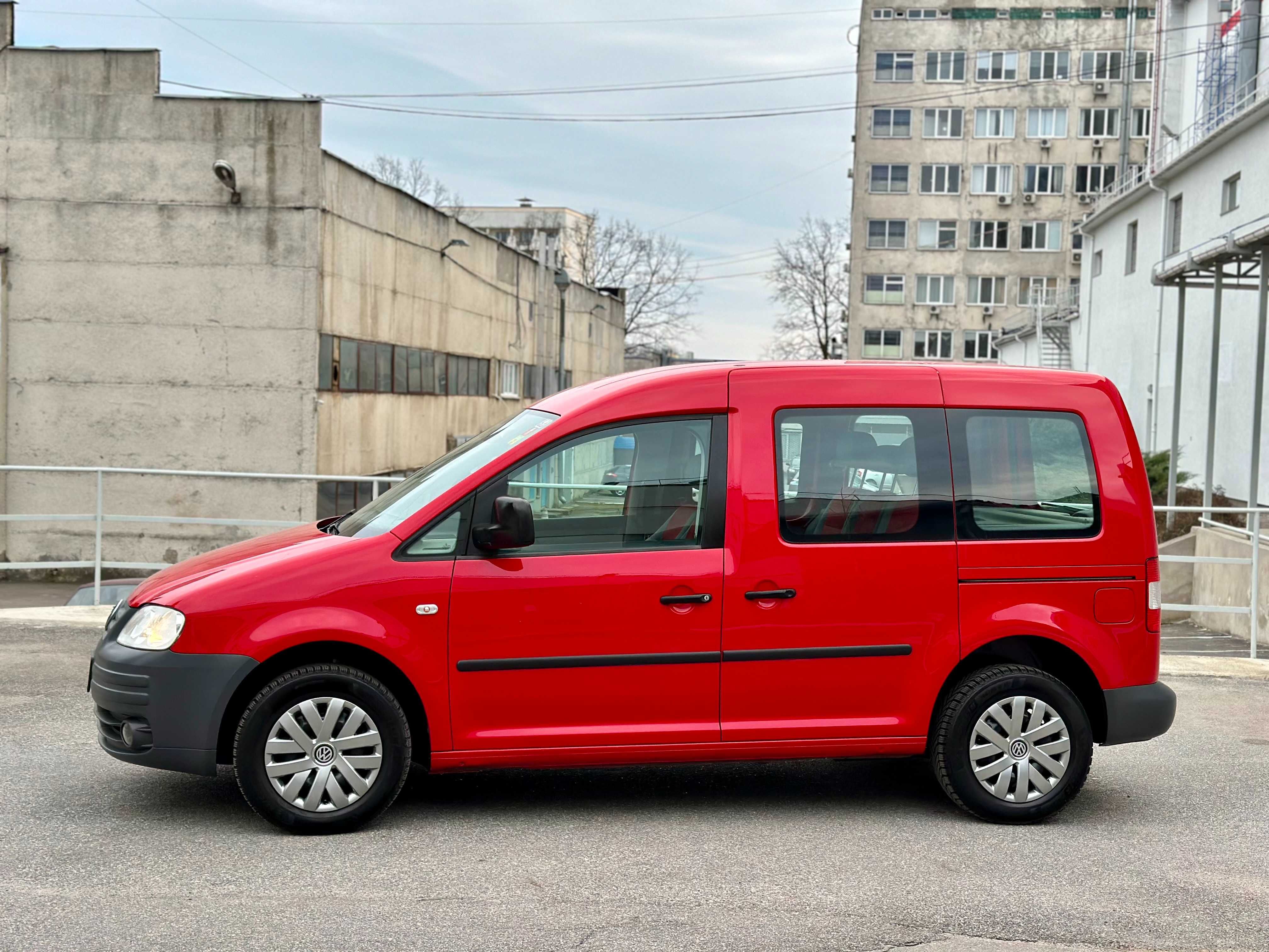 Фольцваген Кадді 1.6MPI LIFE Свіжопригниний!Volkswagen!РІДНА ФАРБА