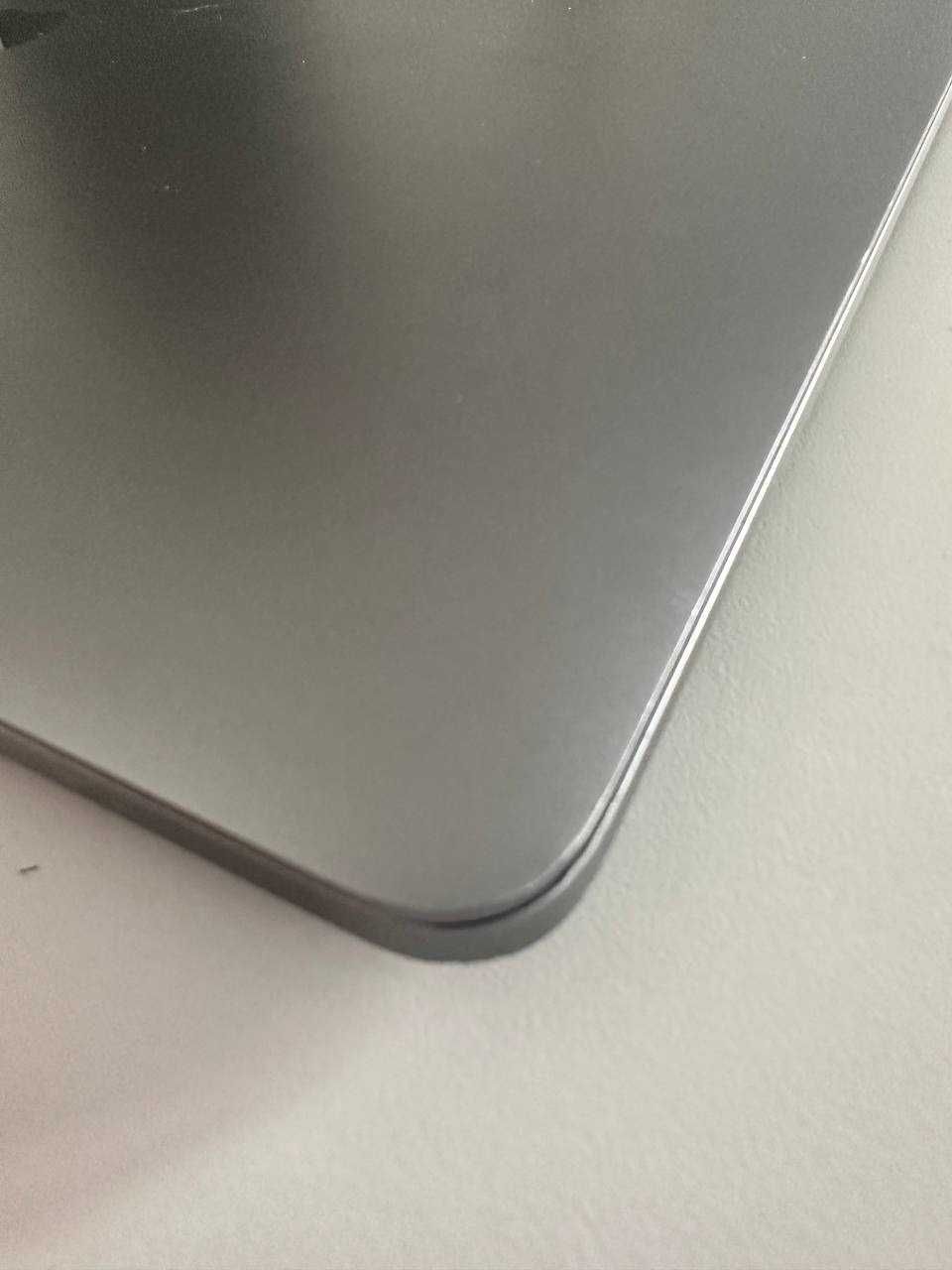 Продаю MacBook Pro 15-inch (2017)