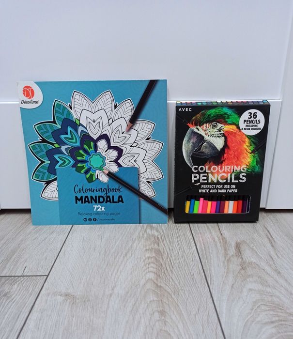Kolorowanki antystresowe mandala z kredkami