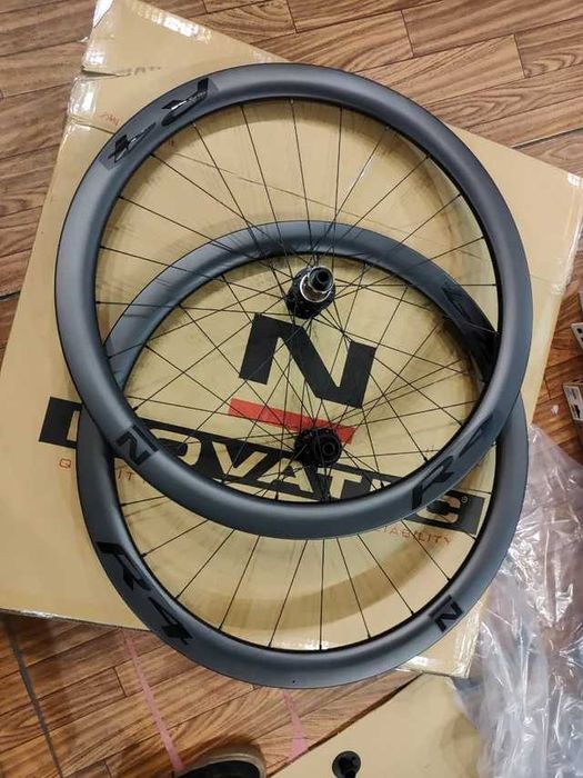 Par rodas carbono estrada Novatec carbono disc