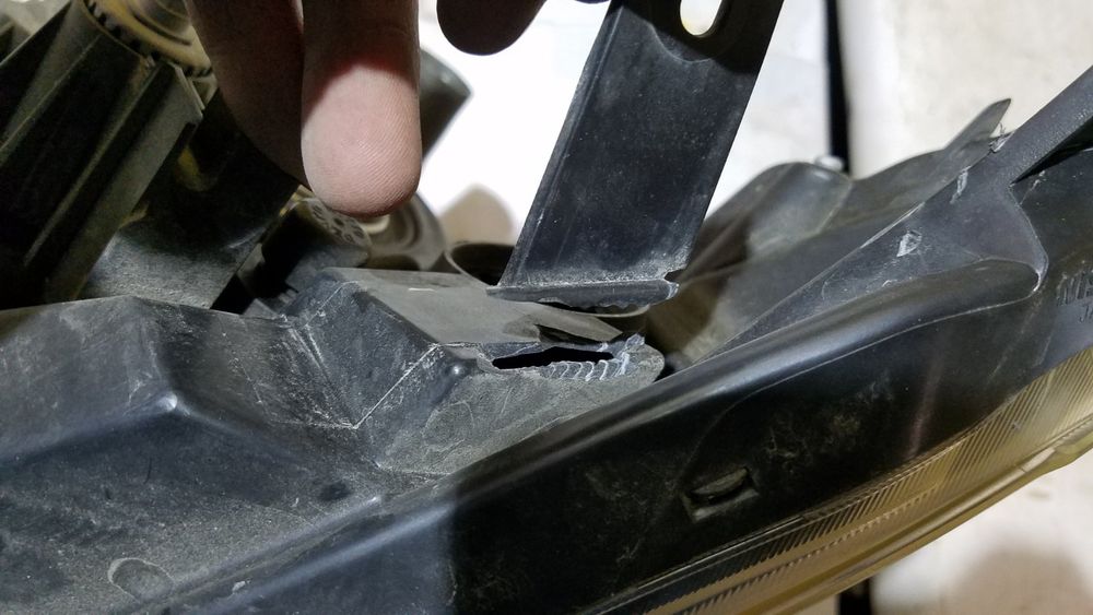 Ремонт бампера  фар пайка пластика сварка пластмас мото авто