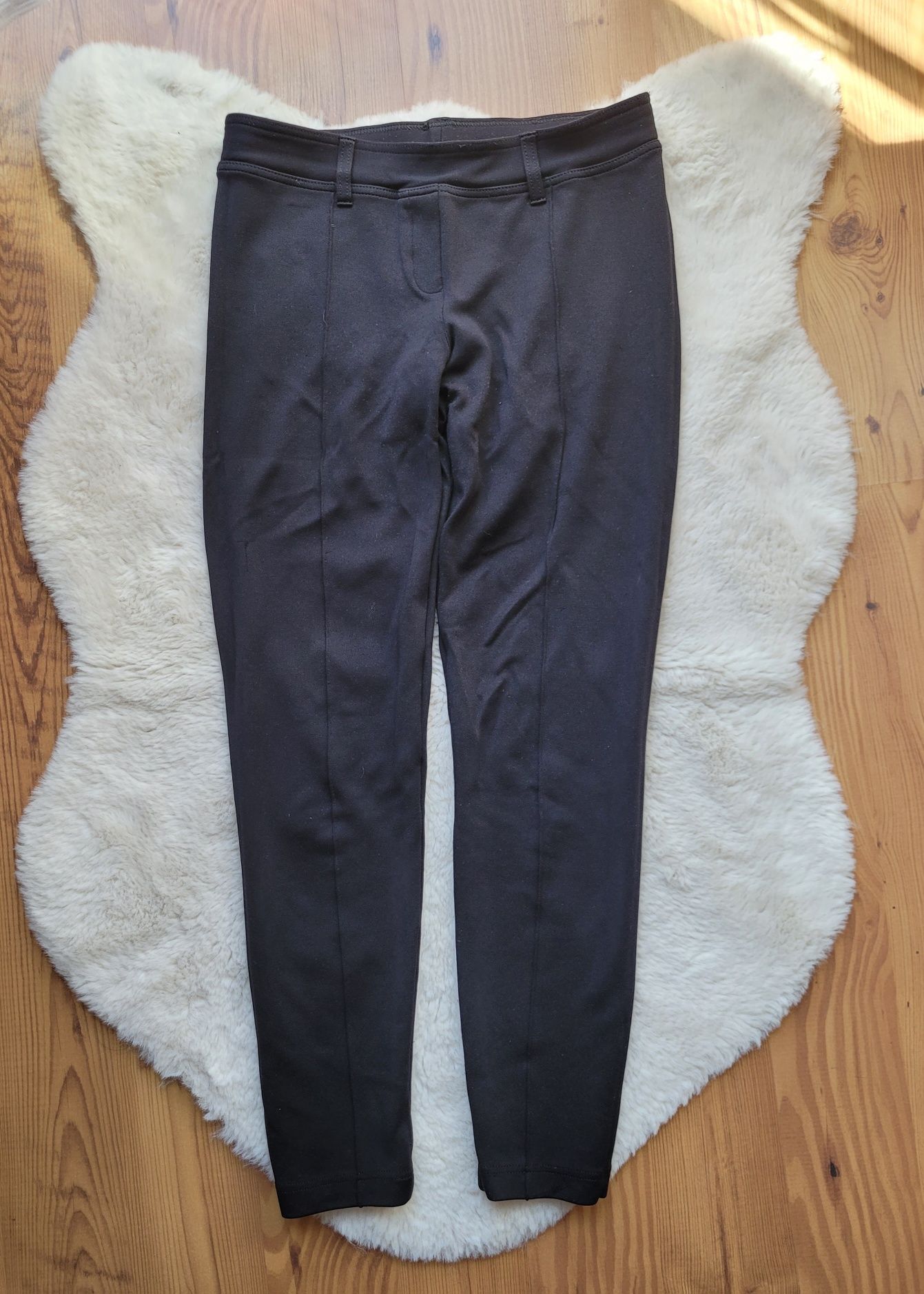 Czarne legginsy gatta