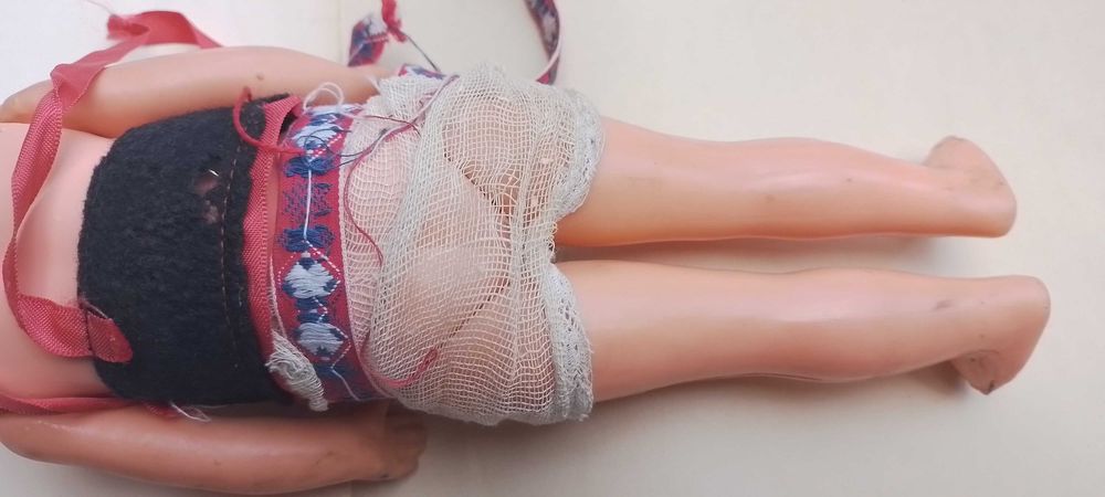 Продам Куклу (размер 32см)