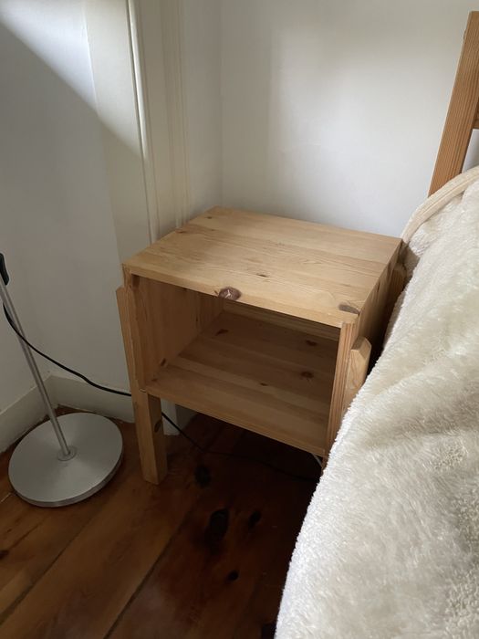 Mesa cabeceira ikea madeira