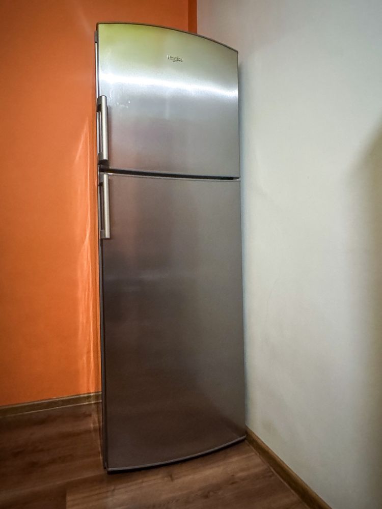 Lodówka Whirlpool RF306W jak nowa, użyta kilka razy, stan idealny