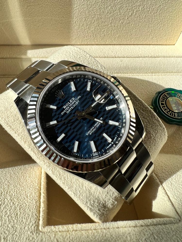 Rolex Datejust 41 mm Motif dial niebieski