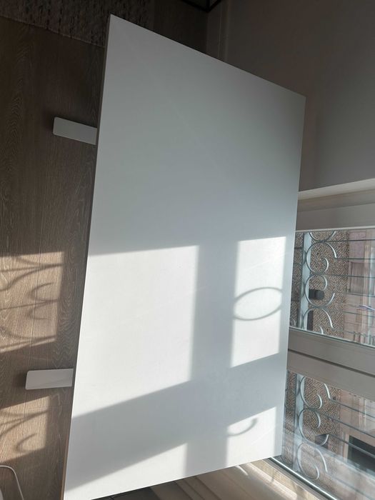 Height adjustable desk (IKEA Trotten)