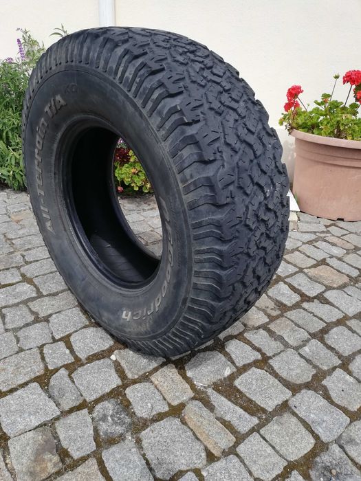 4x Pneus BF Goodrich all terrain 285 75 R16
