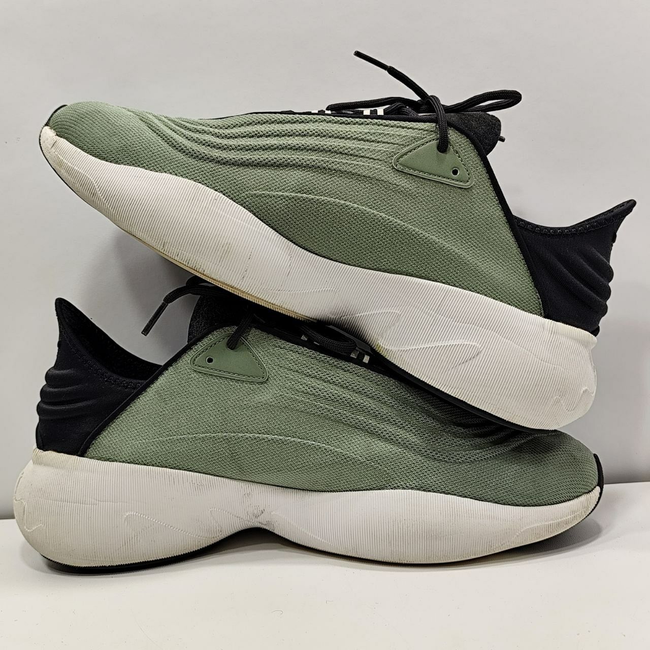 кросівки Adidas SLTN 46.5р/30см