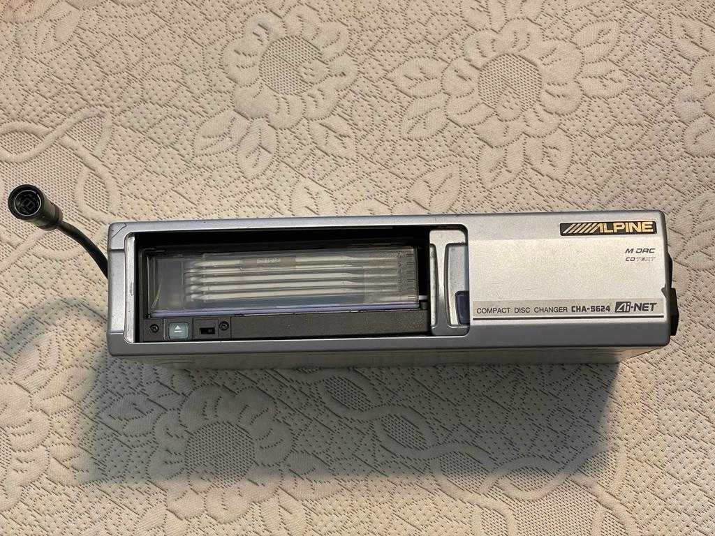 Alpine CHA-S624 Compact Disc Changer