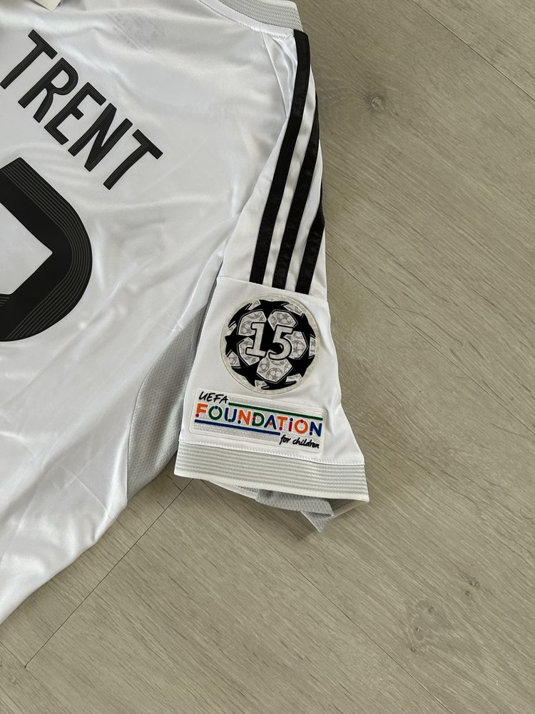 Real Madrid Camisola Principal 25/26 - Trent 12