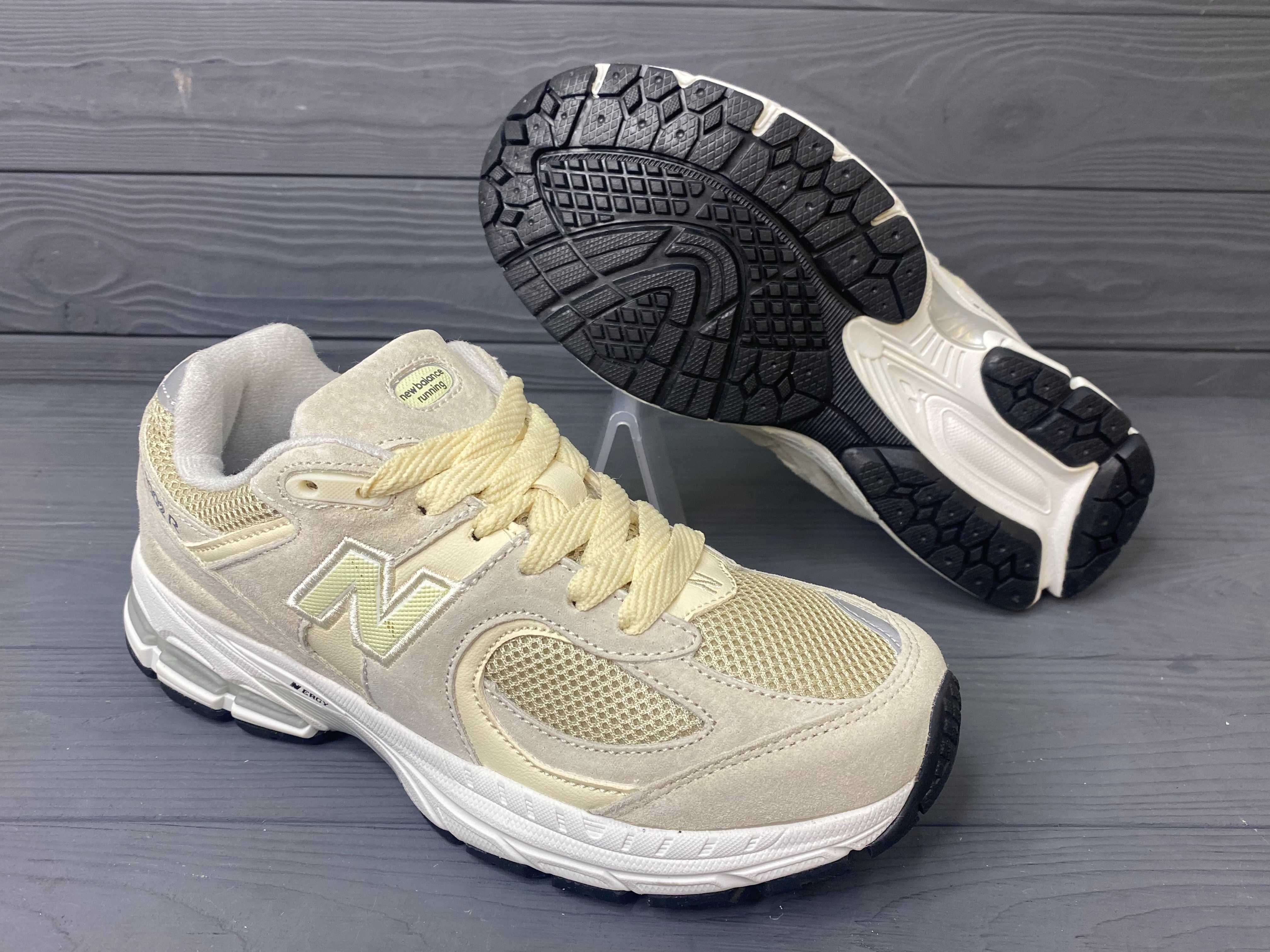 Кросівки New Balance 2002 R Beige. Беговые кроссовки Нью Баланс 2002