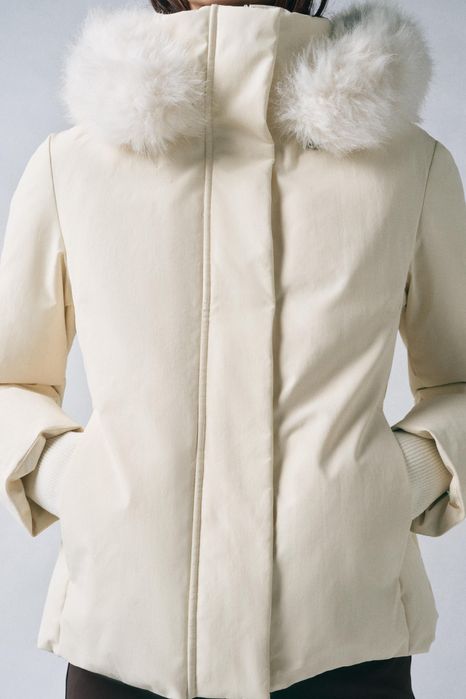 Пуховик жіночий Zara S новий