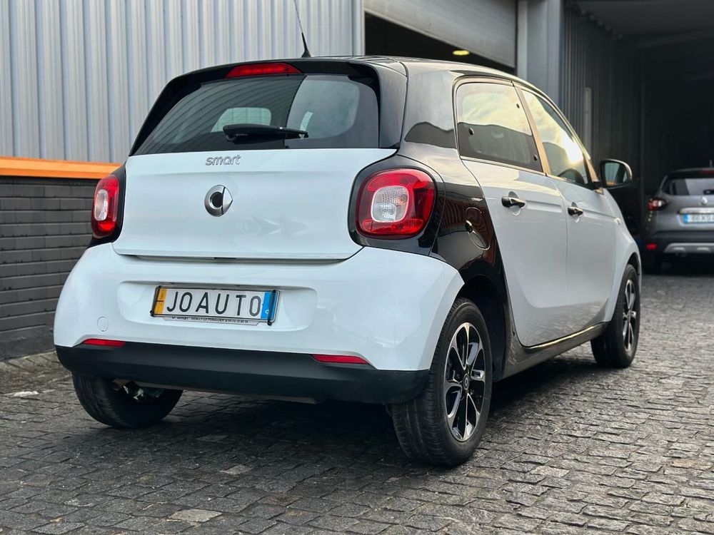 SMART FORFOUR 1.0