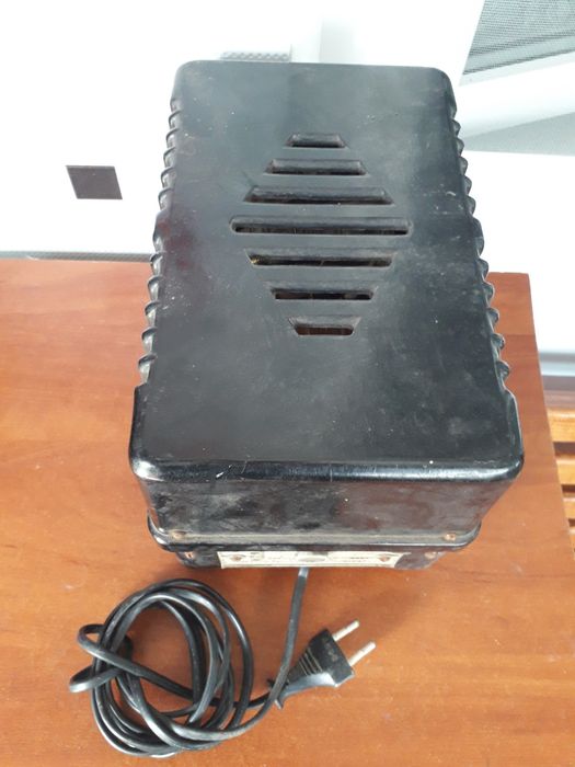 Стабілізатор напруги